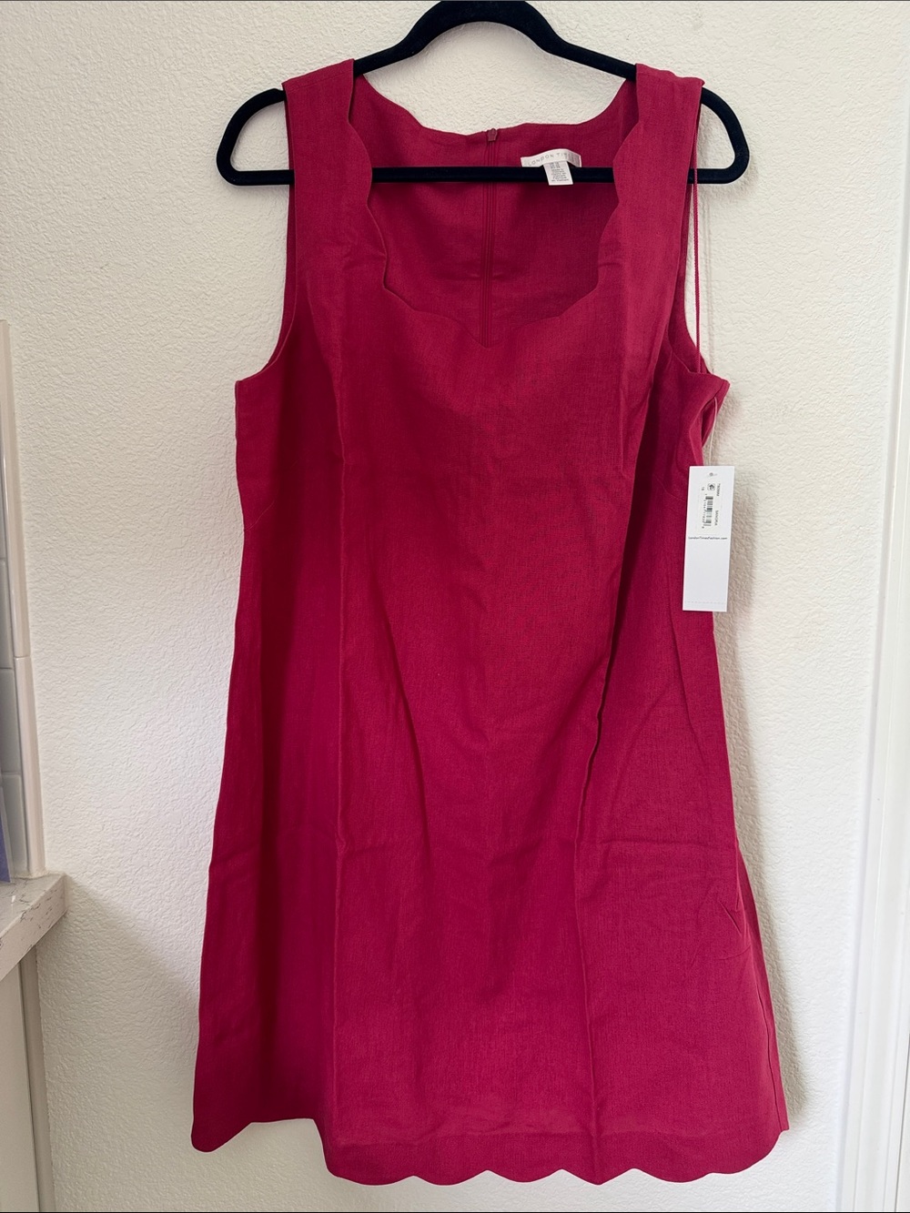 London Times Raspberry Scalloped-Hem Sleeveless Shift Dress
